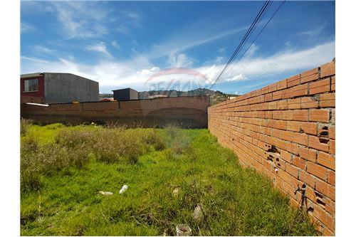 Terreno en Irpavi en La Paz    Foto 7
