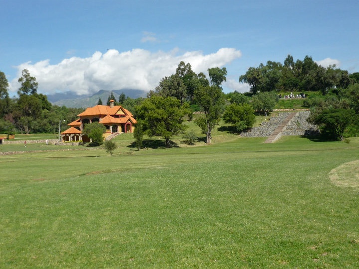 Casa en Quillacollo en Cochabamba 3 dormitorios 3 baños 2 parqueos Foto 17