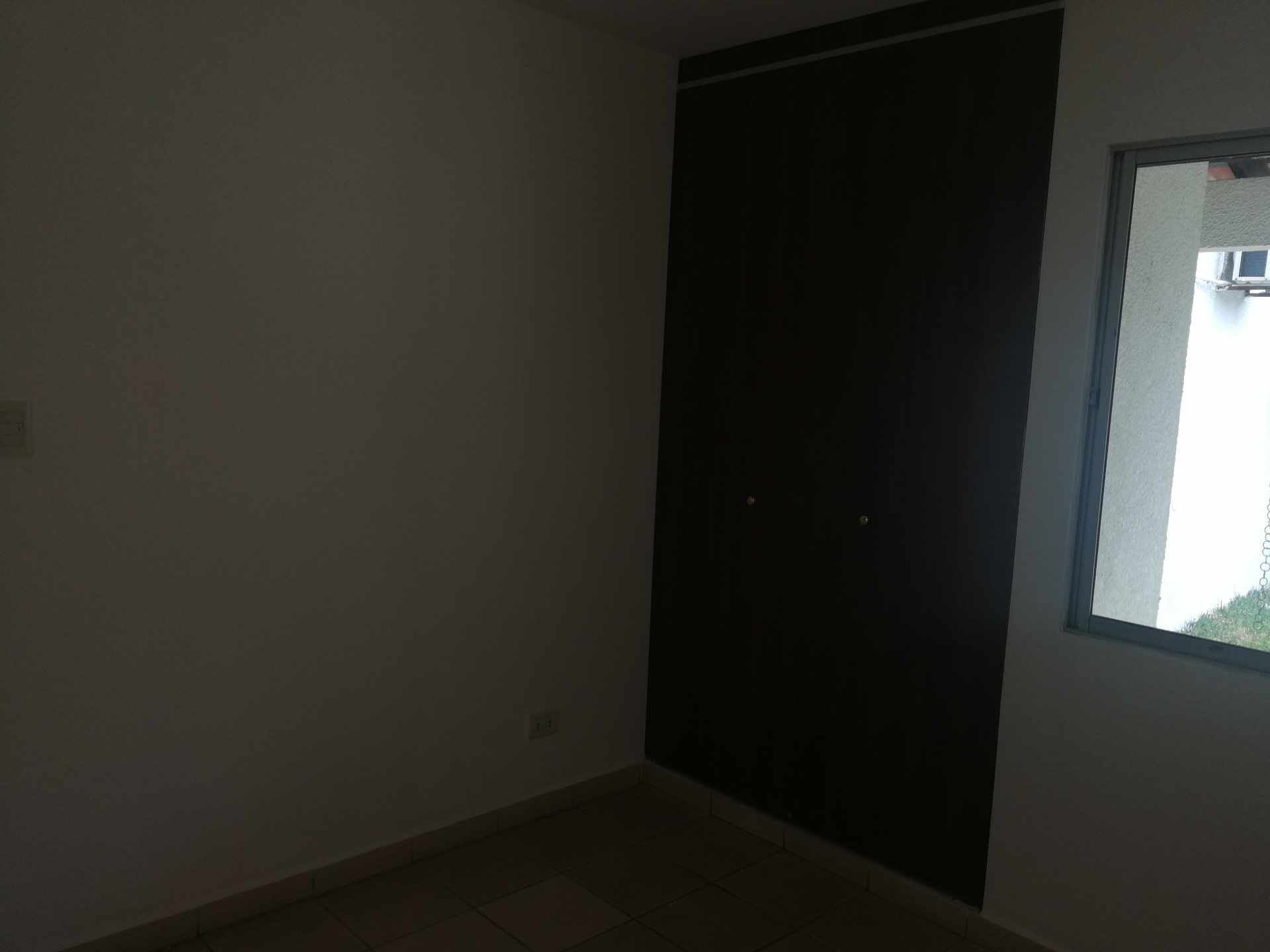 Casa en AlquilerZONA NORTE, AV. BANZER KM 9;EXCLUSIVO CONDOMINIO CASA EN ALQUILER Foto 2