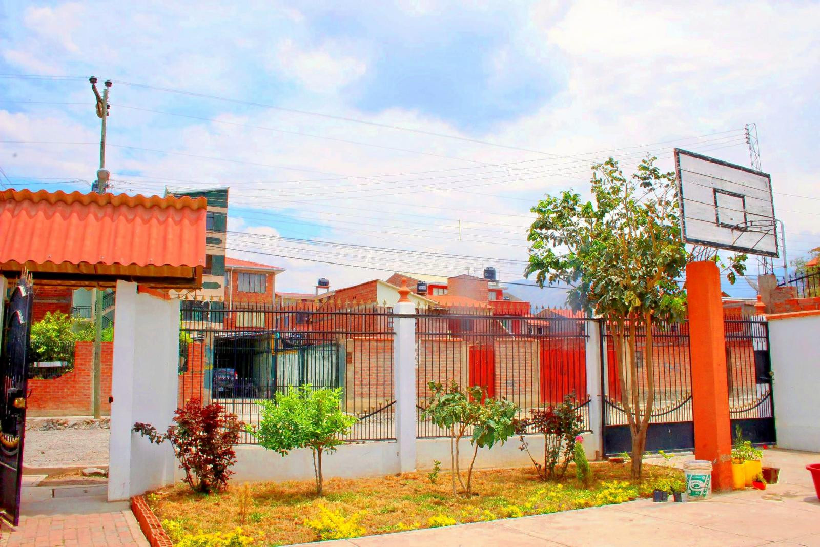 Casa Hermoso chalet estilo americano en Cochabamba - Tiquipaya- Vinto de 555 mt2 Foto 7