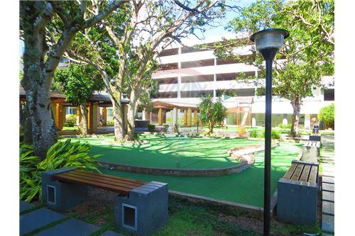 Departamento en VentaAv. Roca y Coronado Condominio Curupaú III  2 baños 1 parqueos Foto 5