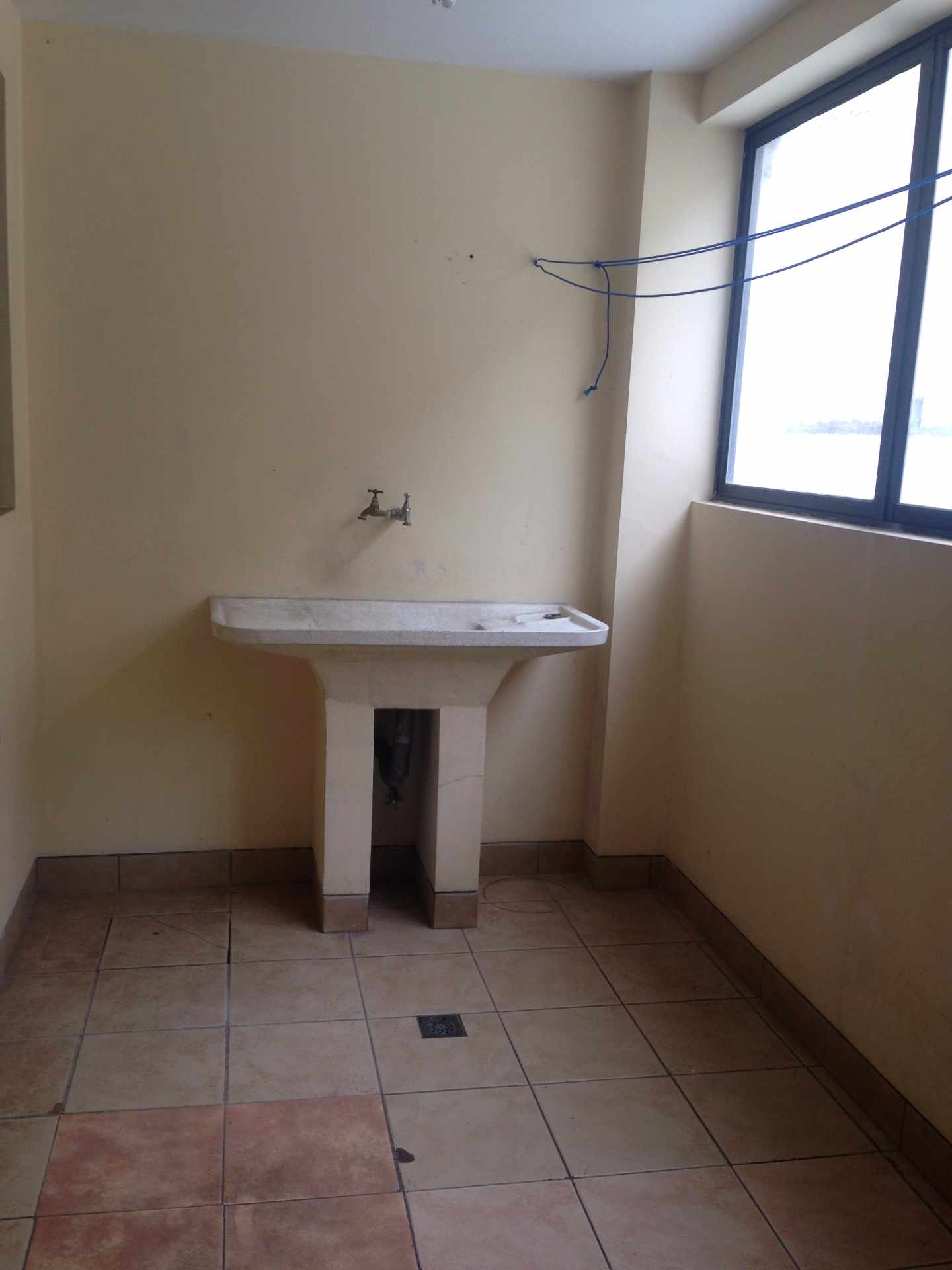 En Alquiler a $us 530 Foto 14