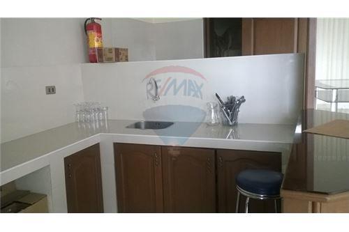 Local comercial en AlquilerAv. Circunvalación casi Av. Melchor Urquidi Foto 5