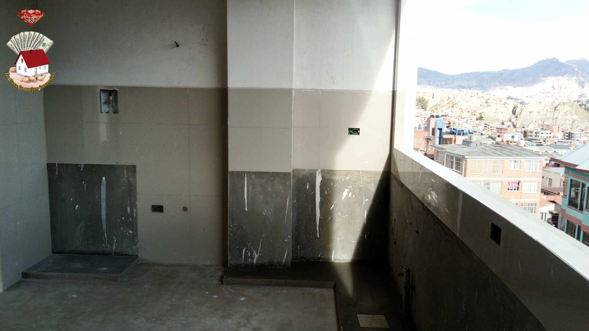 Departamento en Alto Obrajes en La Paz 3 dormitorios 2 baños  Foto 3