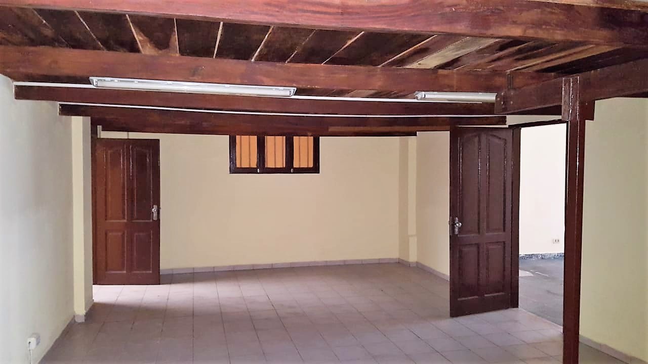 Local comercial en AlquilerAlto San Pedro 3er An  2 baños  Foto 5