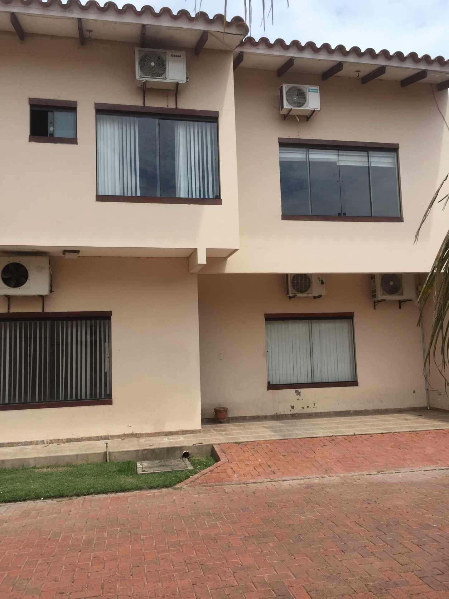 En Alquiler a $us 750 Foto 3