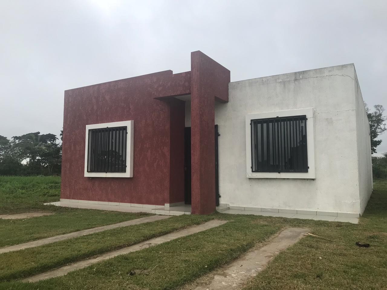 Departamento en VentaUrbanización Esmeralda, (Localidad de Cotoca), a cinco minutos de la carretera y del centro de Cotoca 2 dormitorios 1 baños 1 parqueos Foto 2