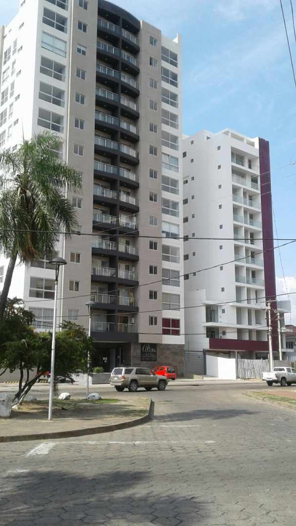Departamento en VentaEdificio Altos del Sur, Apartments & Suits, Av. Irala esq. Cochabamba, Zona Don Bosco, Primer Anillo Foto 2