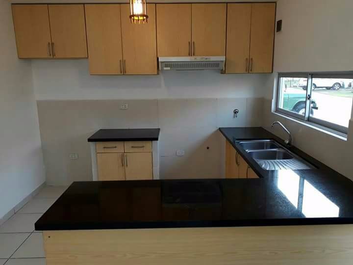 Casa en Entre 6to y 7mo anillo Norte en Santa Cruz de la Sierra 3 dormitorios 4 baños 2 parqueos Foto 5