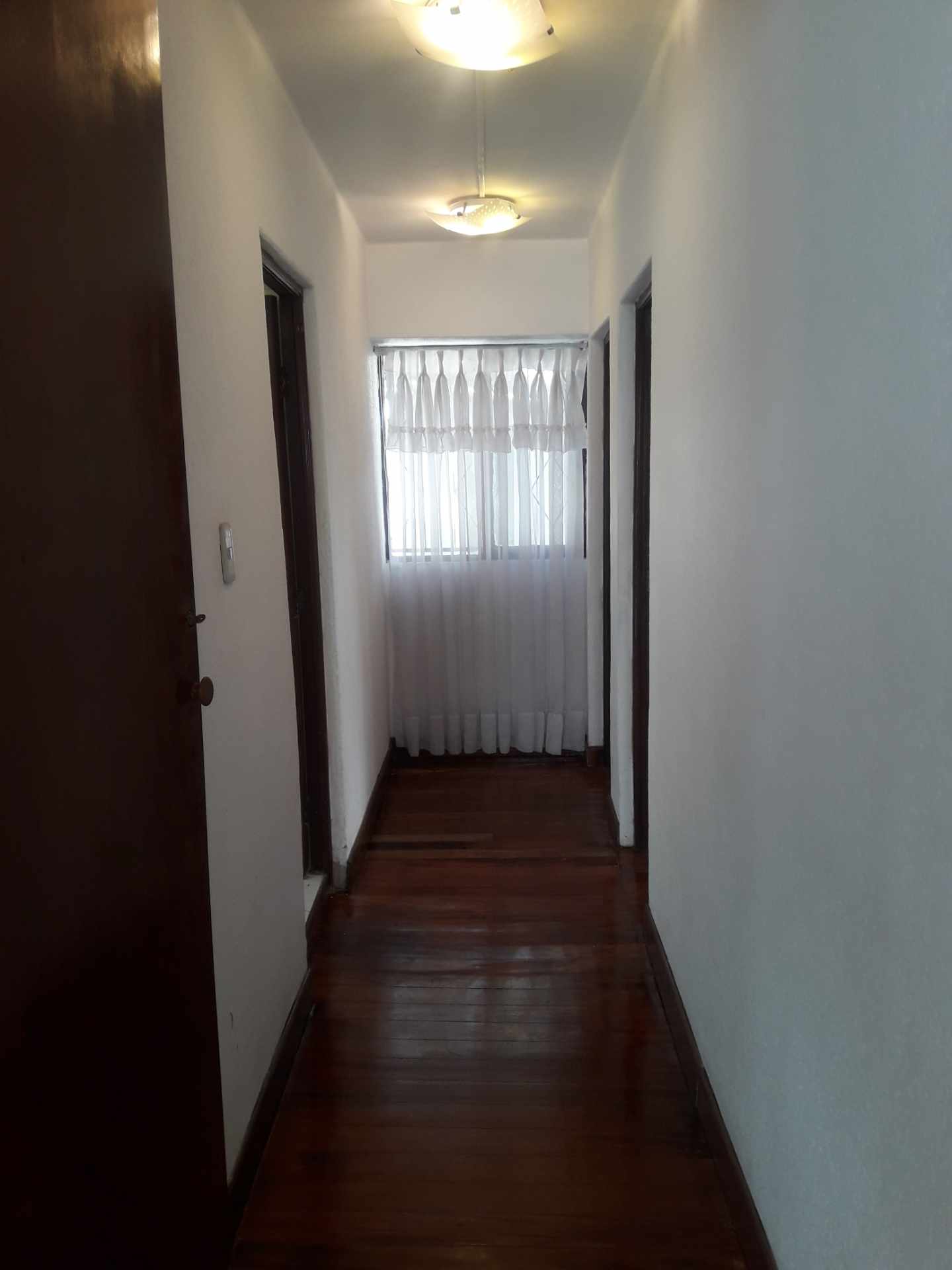 Departamento en Miraflores en La Paz 3 dormitorios 1 baños  Foto 2