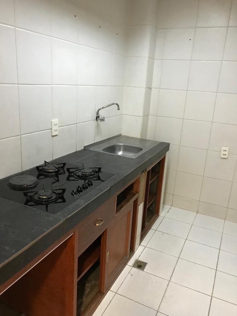 Edificio en Obrajes en La Paz 1 dormitorios 6 baños  Foto 3