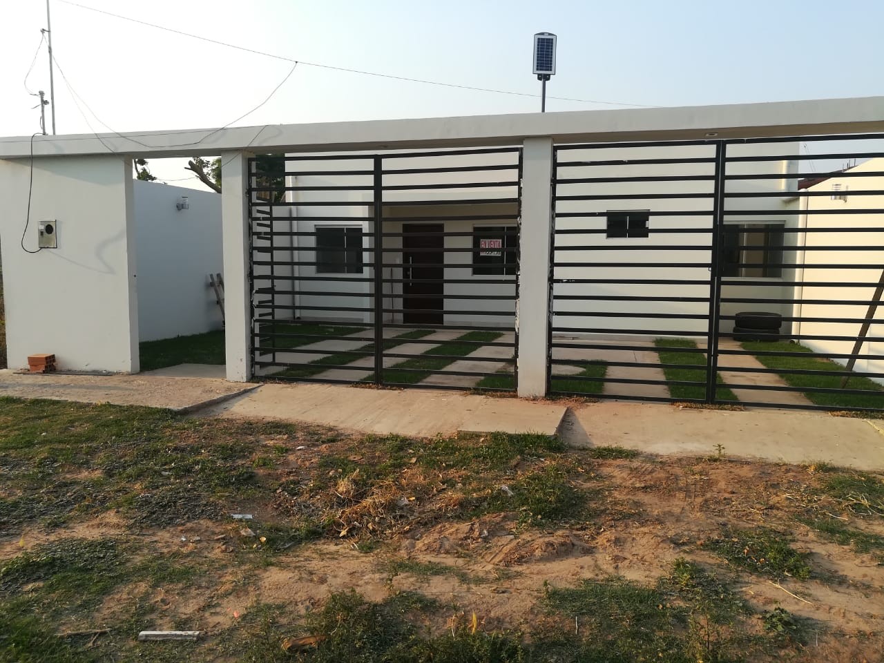 Casa Urbanizacion San Miguel, avenida 3 pasos al frente 9no anillo Foto 3