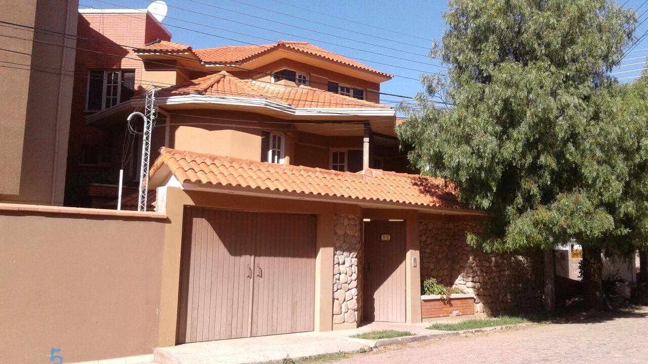 Casa en Pacata en Cochabamba 5 dormitorios 5 baños 3 parqueos Foto 1