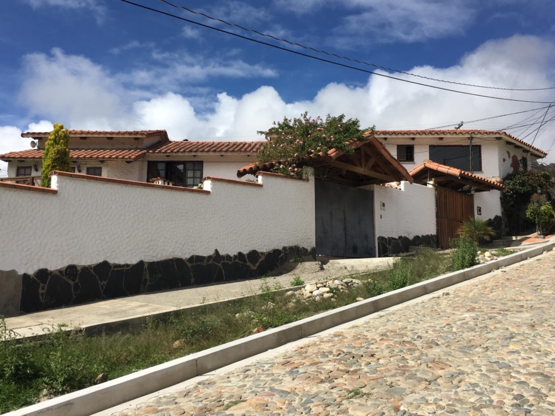Casa en Mallasa en La Paz 3 dormitorios 4 baños 2 parqueos Foto 6
