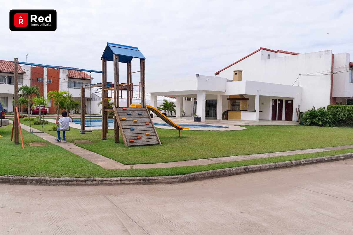 Casa en VentaREMANSO III, CONDOMINIO EXCLUSIVO ESMERALDA 3 dormitorios 4 baños 2 parqueos Foto 7