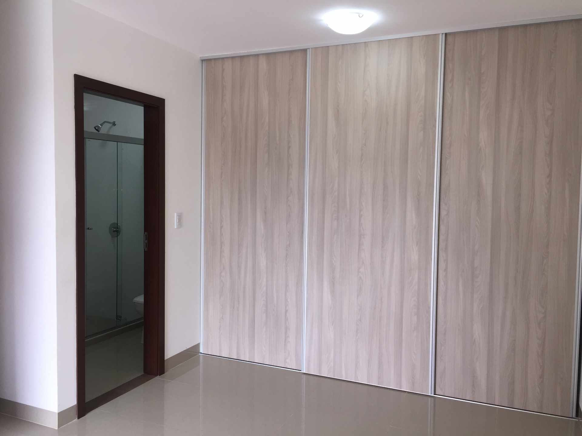 Departamento en Entre 6to y 7mo anillo Norte en Santa Cruz de la Sierra 3 dormitorios 2 baños  Foto 12