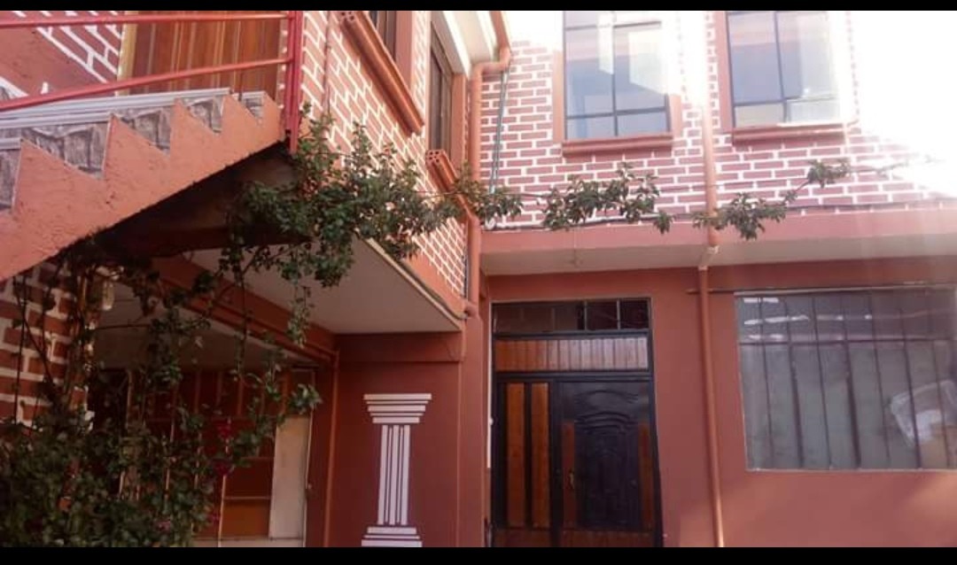 Casa en Oruro en Oruro 24 dormitorios 7 baños 1 parqueos Foto 1