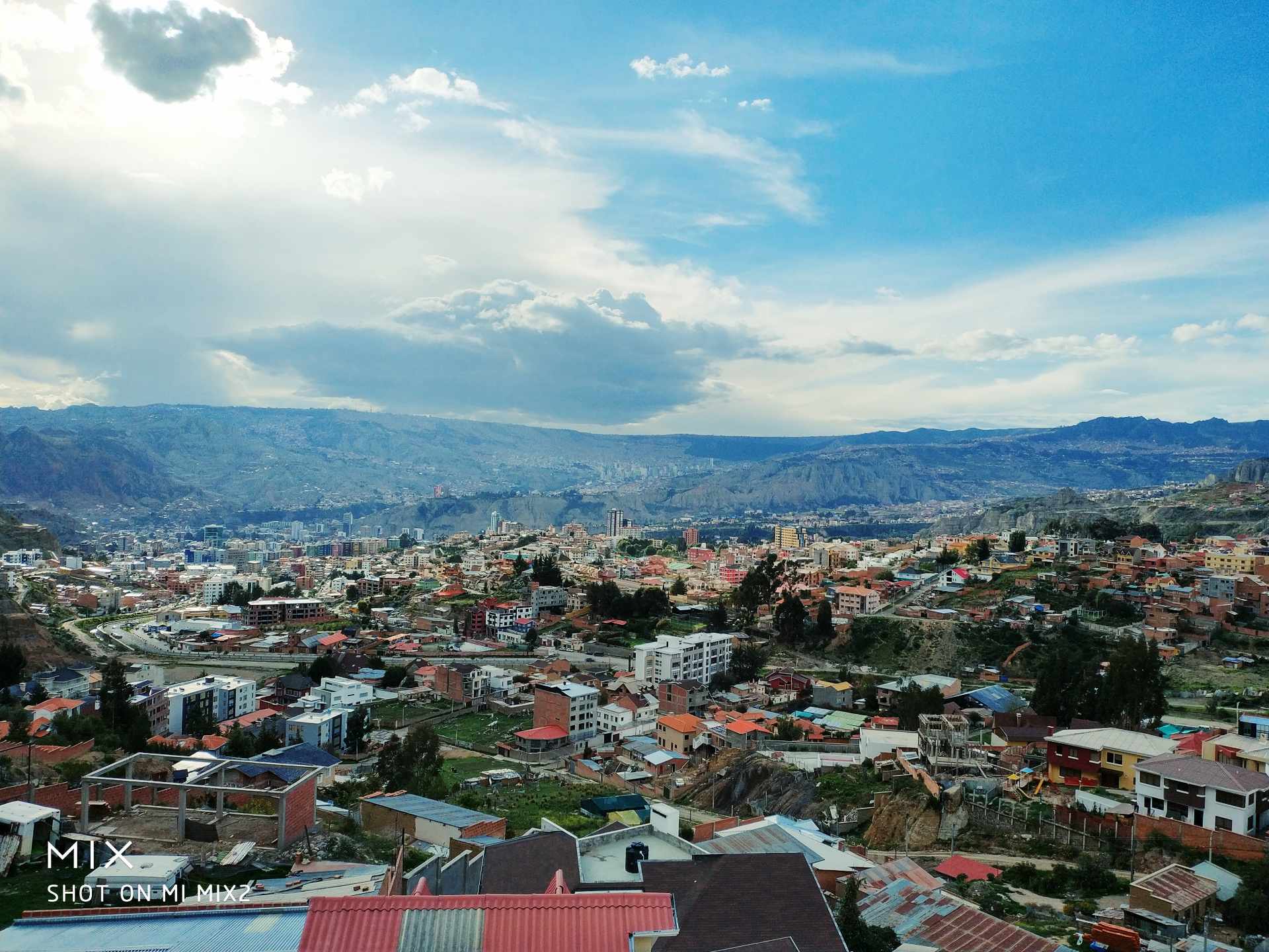 Departamento en El Pedregal en La Paz 3 dormitorios 4 baños  Foto 2