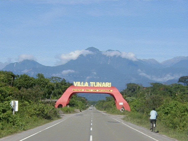 Terreno Carretera nueva a Santa Cruz km 158 al lado del hotel Victoria.(Villa Tunari) Foto 2