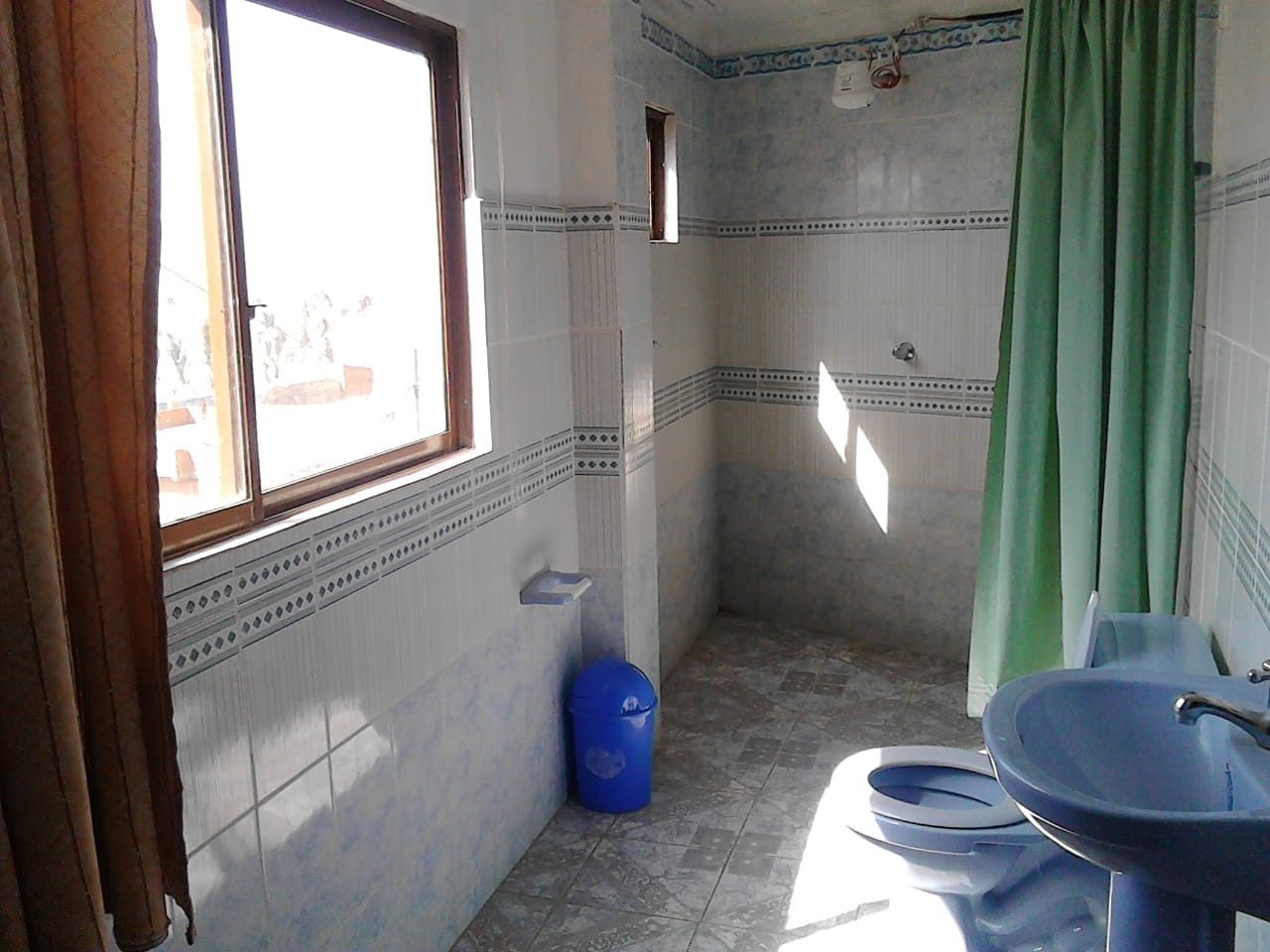 Casa en Sopocachi en La Paz 8 dormitorios 4 baños 1 parqueos Foto 3
