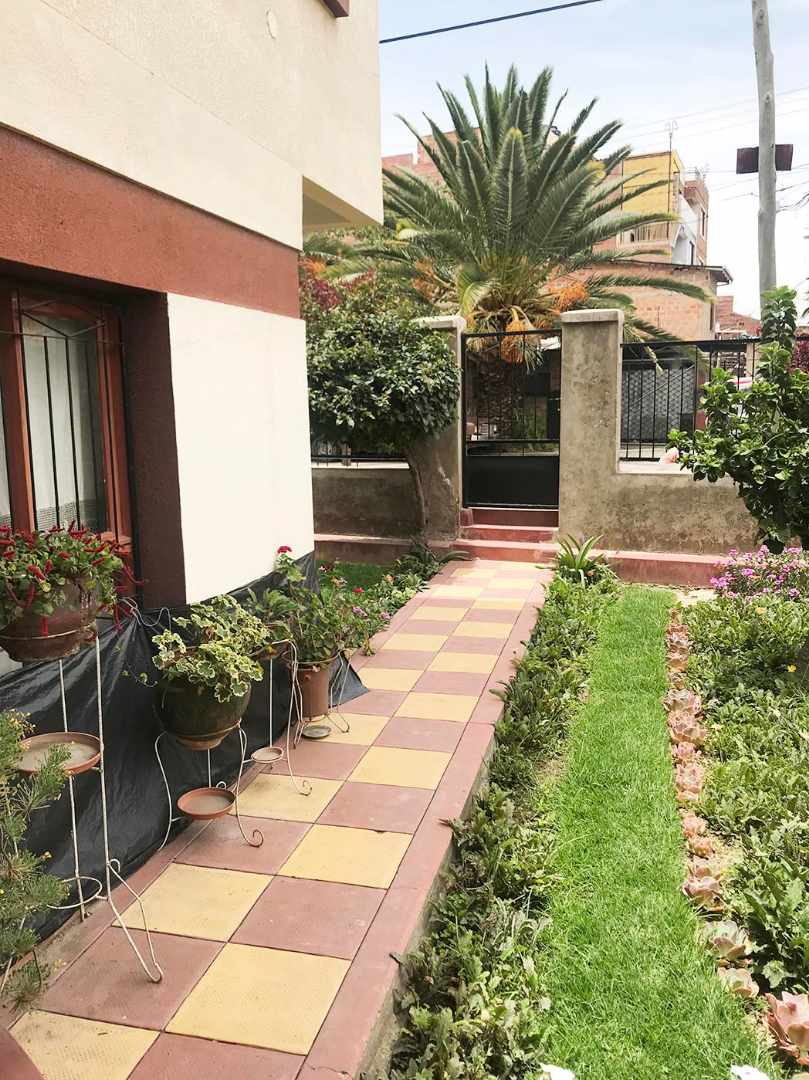 Casa en Villa Busch en Cochabamba 7 dormitorios 5 baños 3 parqueos Foto 8