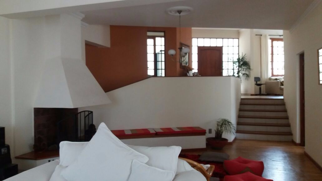 Casa en Temporal en Cochabamba 4 dormitorios 3 baños 3 parqueos Foto 1