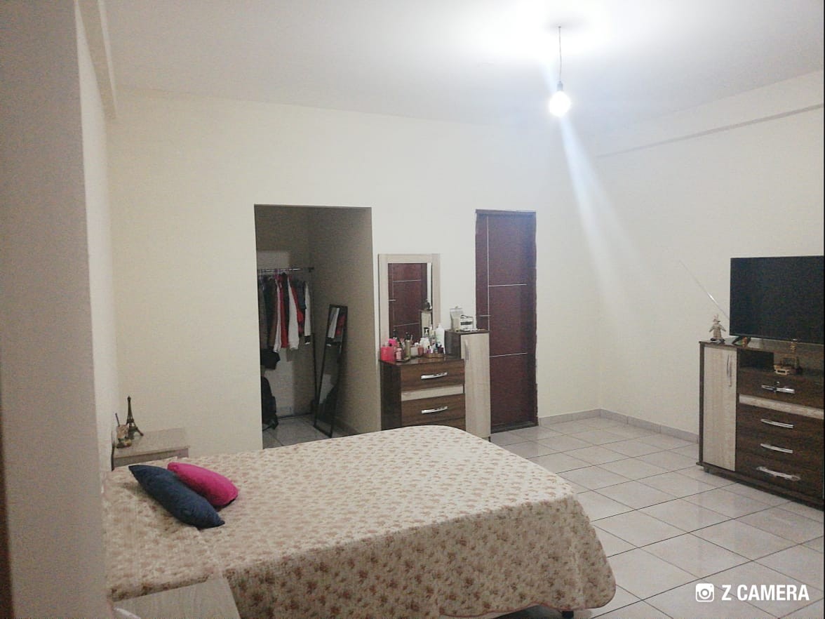 Habitación en Entre 3er y 4to anillo Sur en Santa Cruz de la Sierra   1 parqueos Foto 1