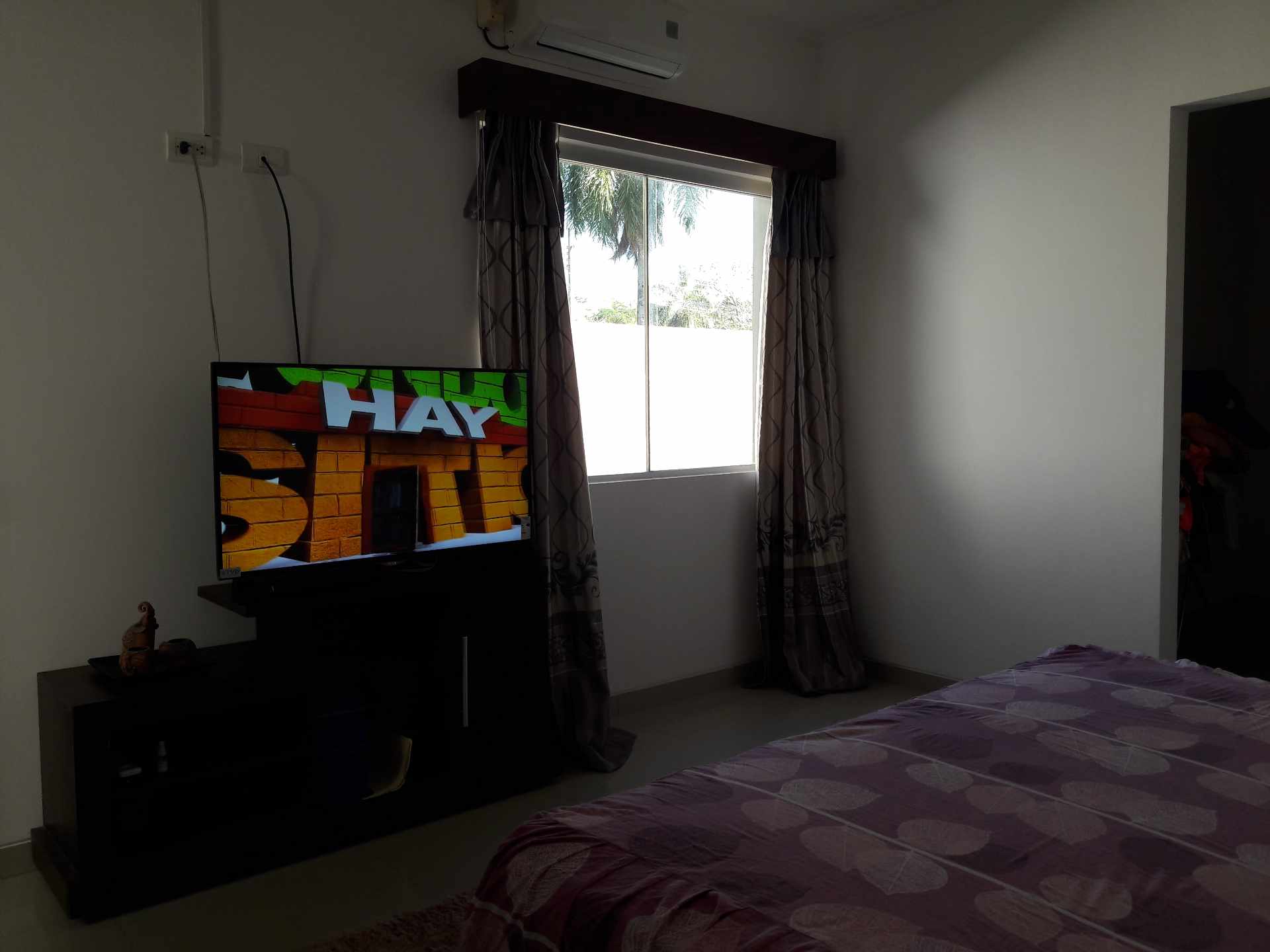 Casa en AlquilerCONDOMINIO SIERRA ALTA 
AV. VIRGEN DE COTOCA 8º ANILLO (2 CUADRAS DE LA AVENIDA) 3 dormitorios 2 baños 2 parqueos Foto 14