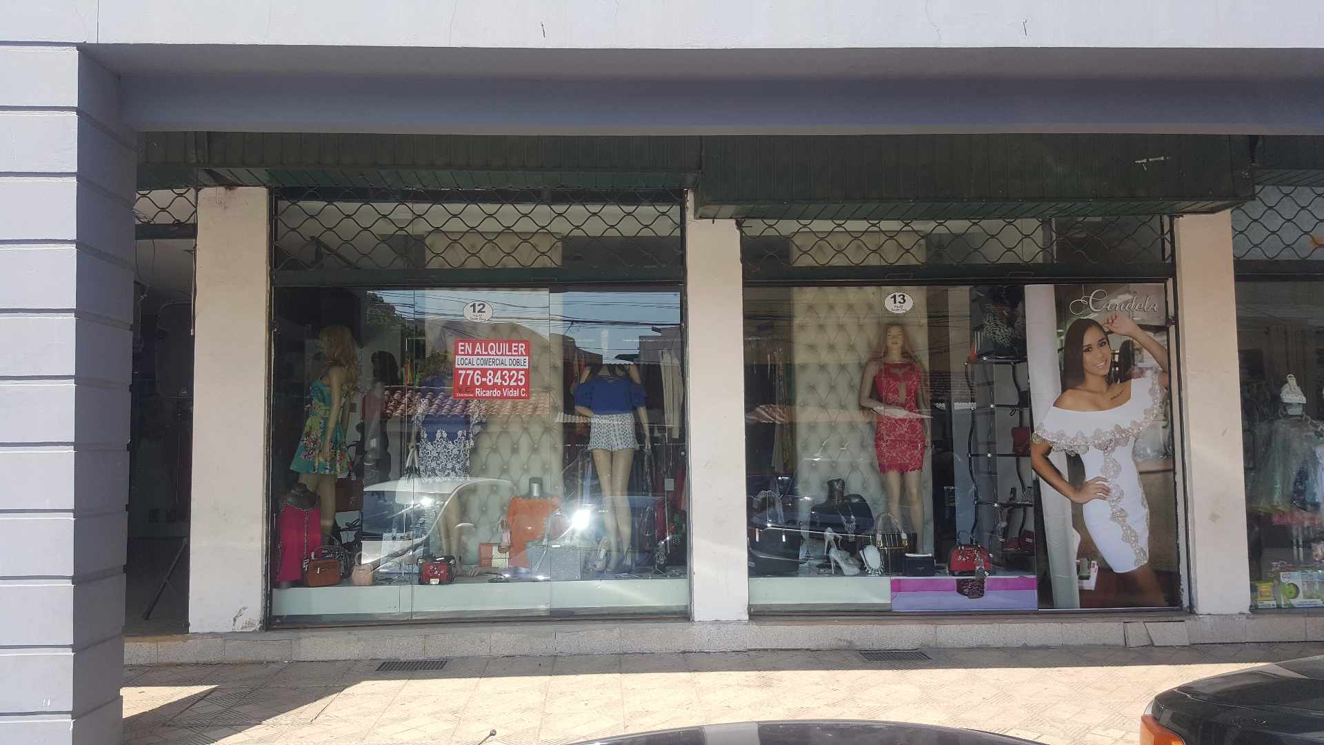Local comercial en Alquiler7 calles , Mall Santa Cruz Foto 2