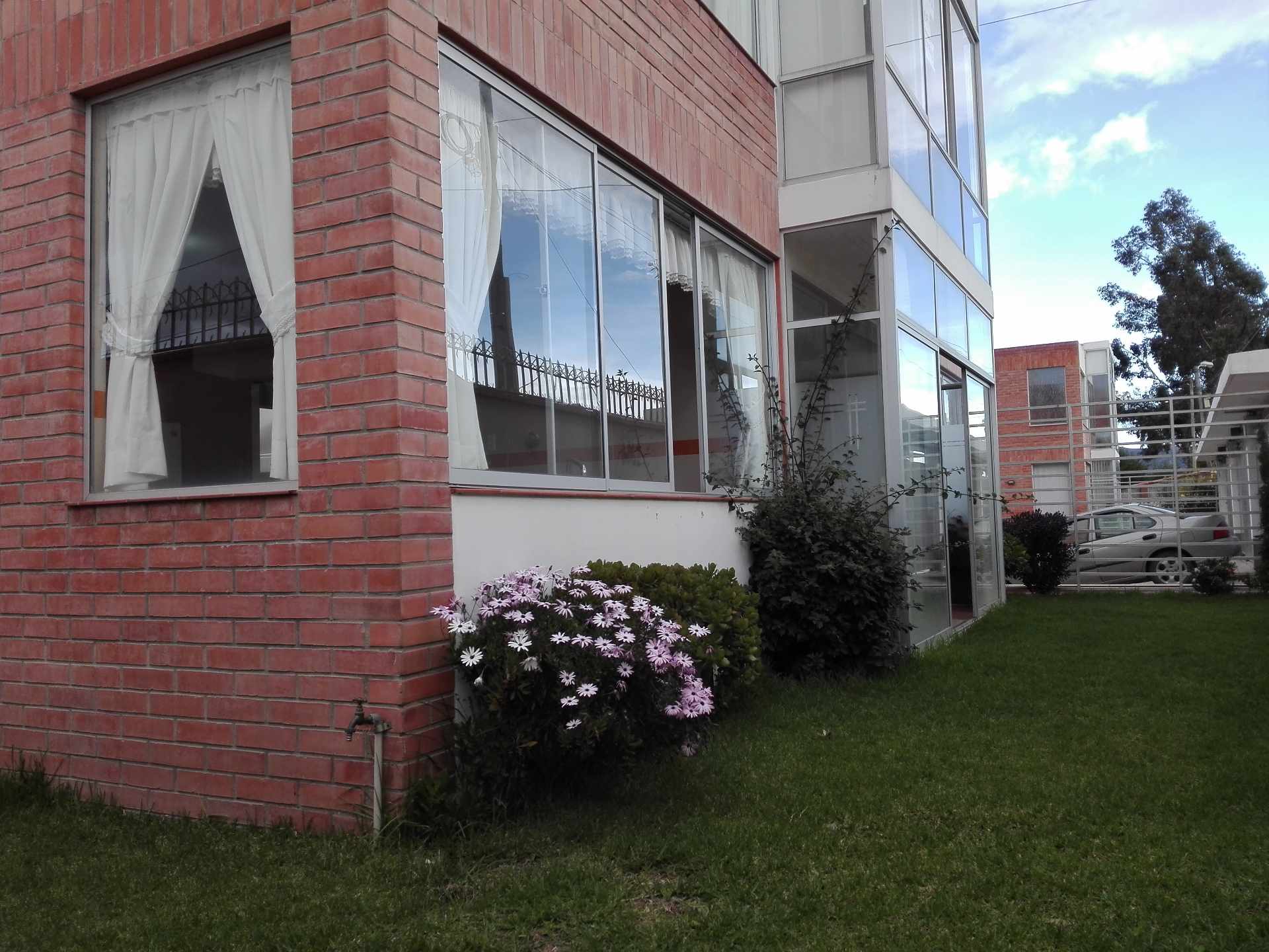 Casa en VentaCalle 2 de Febrero, entre calles 6 y 7 de Mallasa, Nro 200 3 dormitorios 4 baños 2 parqueos Foto 14