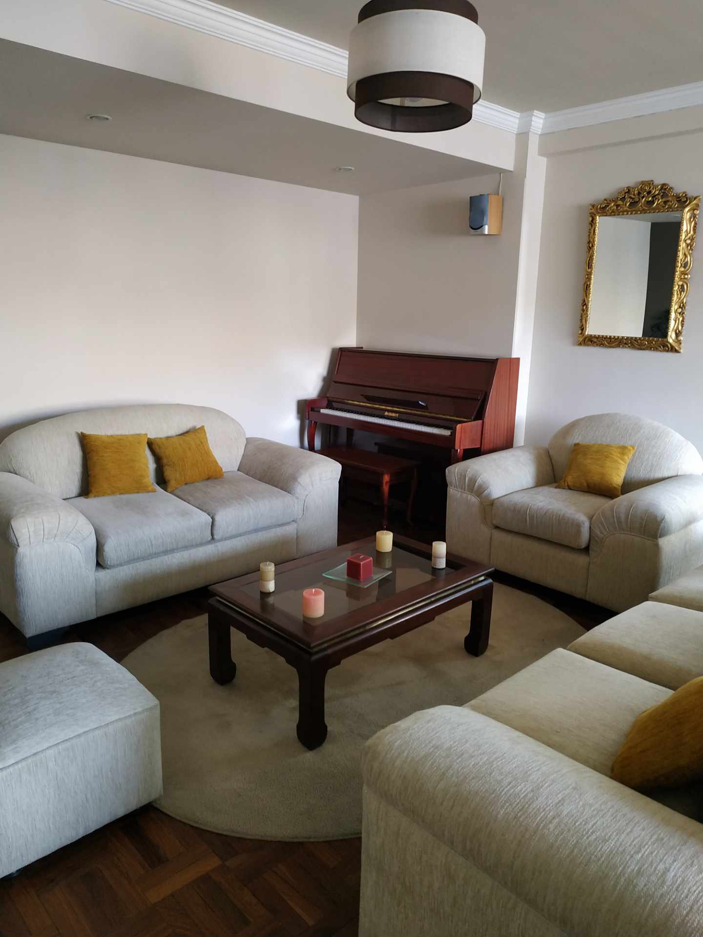 En Alquiler a $us 950 Foto 3