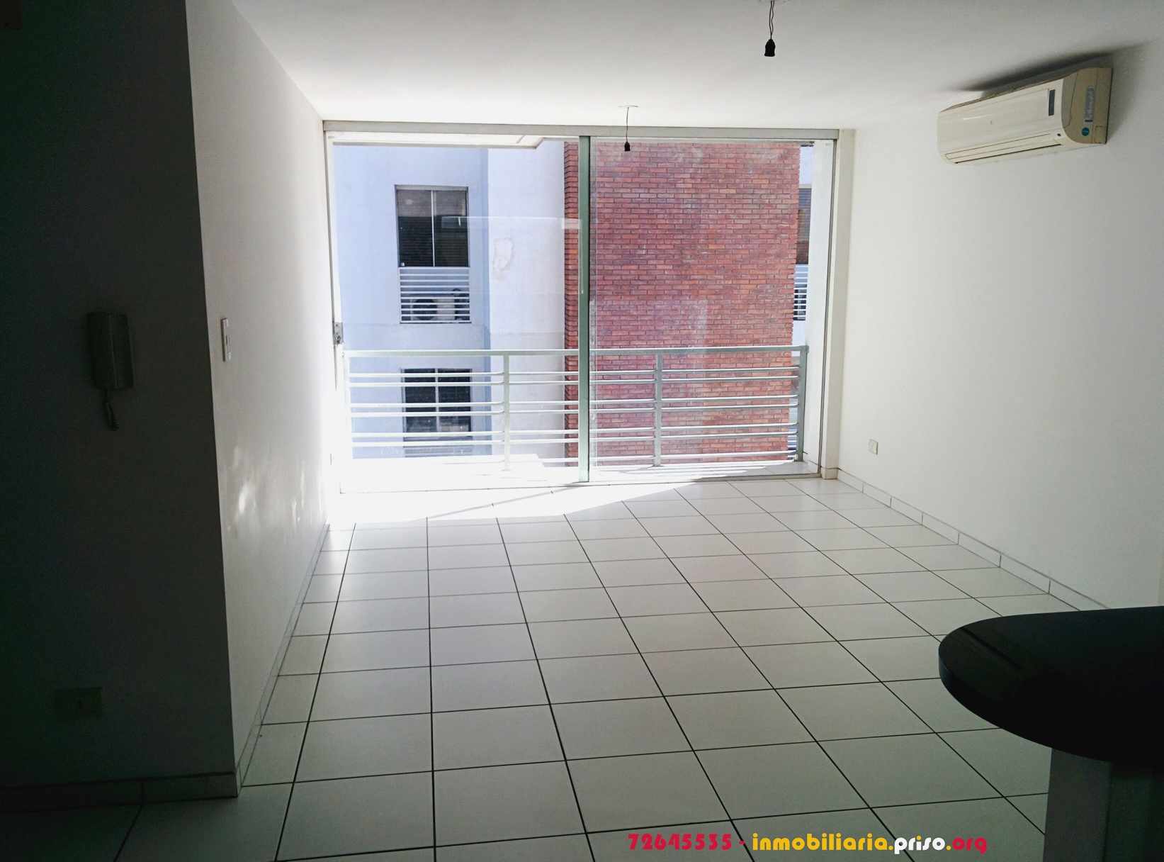 Departamento en AlquilerCalle Tarija Nro 673 2 dormitorios 2 baños 1 parqueos Foto 2