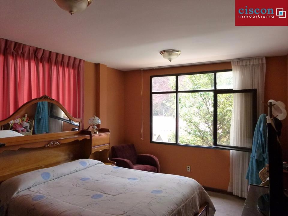 Casa en Mallasilla en La Paz 4 dormitorios 5 baños 5 parqueos Foto 11