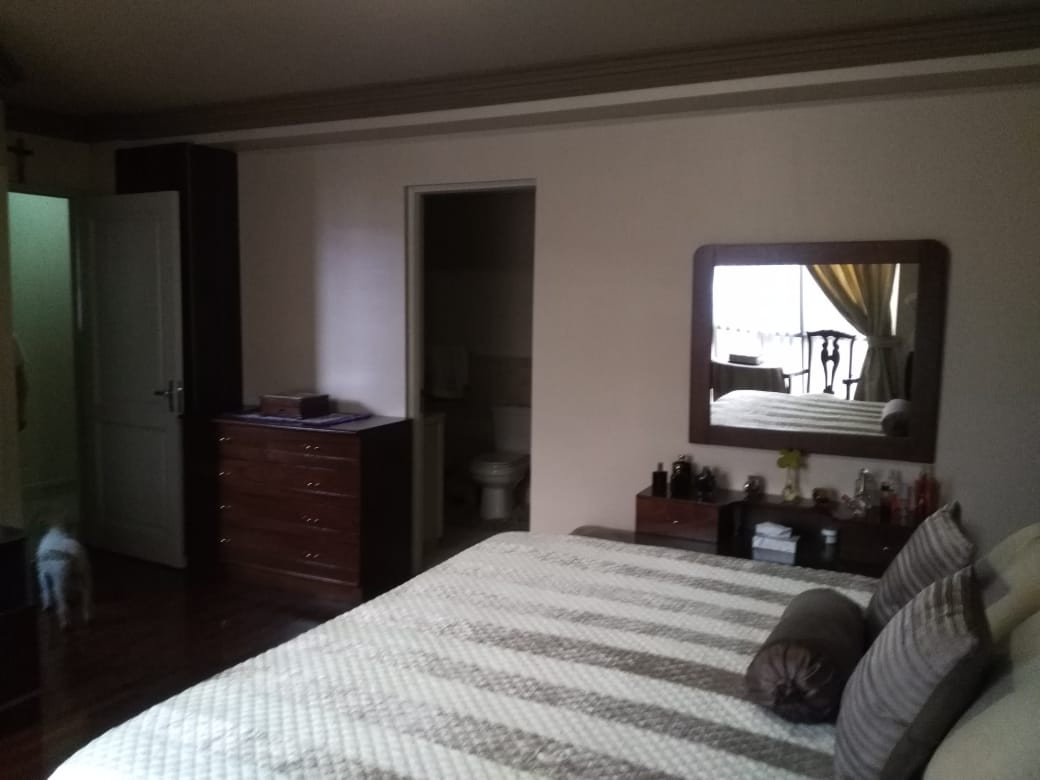 Departamento $us.- 149000.- PRECIOSO DEPARTAMENTO EDIFICIO TITAN – AV. AMERICA OESTE Superficie: 187 m2. ACABADOS DE LUJO 657-18189  Foto 15