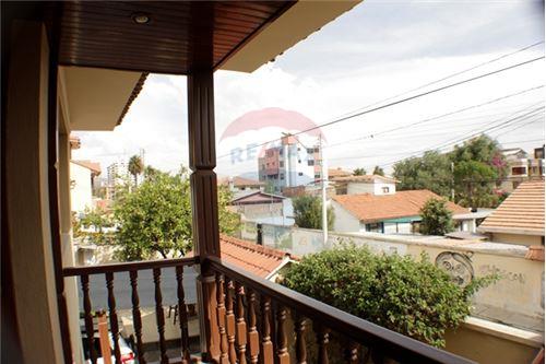 Casa en Sarco en Cochabamba 10 dormitorios 2 baños 1 parqueos Foto 3
