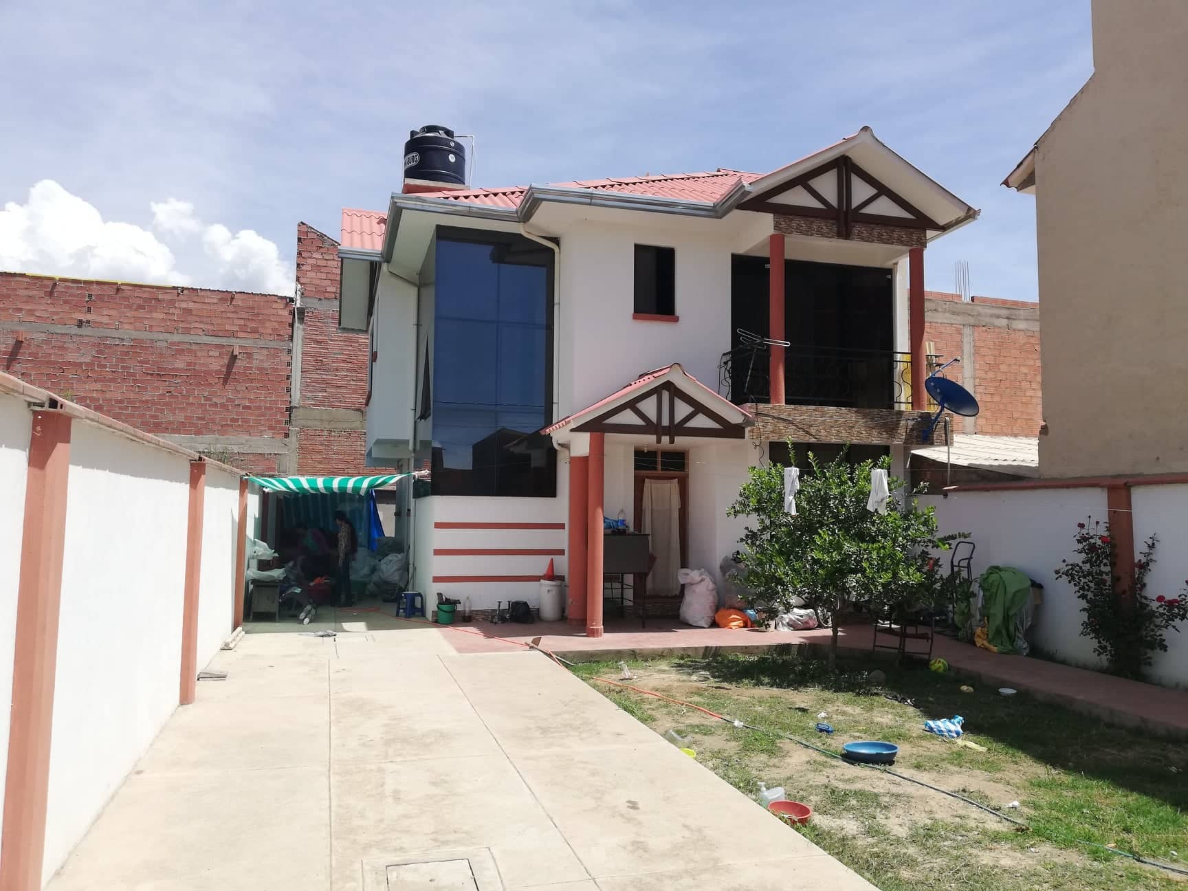 Casa en Vinto en Cochabamba 3 dormitorios 2 baños 5 parqueos Foto 1