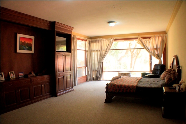 Casa en VentaCalle Innominada, Urb. El Paraiso 4 dormitorios 5 baños  Foto 26