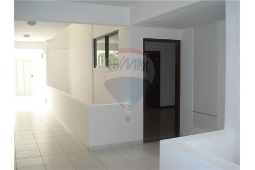 Departamento en Entre 2do y 3er anillo Oeste en Santa Cruz de la Sierra  2 baños  Foto 5