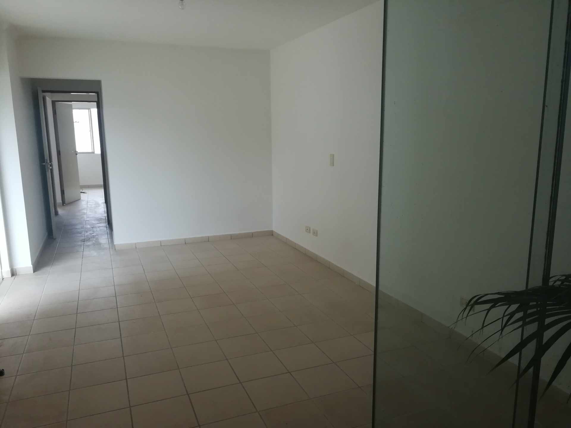 Casa en AlquilerZONA NORTE, AV. BANZER KM 9;EXCLUSIVO CONDOMINIO CASA EN ALQUILER Foto 5