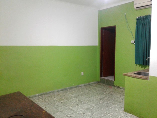 Habitación en AlquilerHabitación amplia con cocineta cerca de Udabol y Utepsa  Foto 1