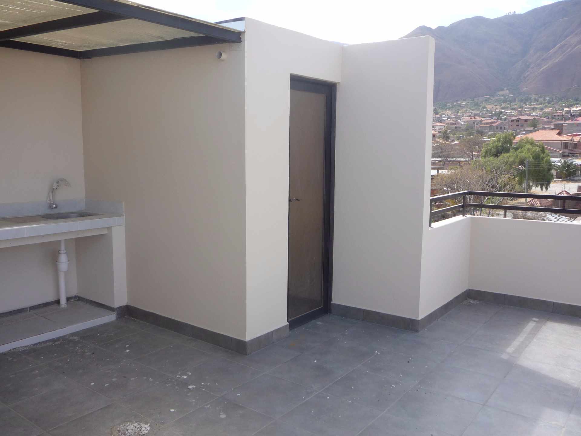Casa en Tiquipaya en Cochabamba 3 dormitorios 4 baños 2 parqueos Foto 10