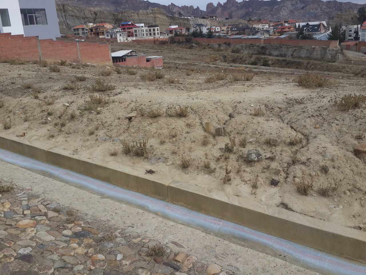 Terreno en Achumani en La Paz    Foto 3