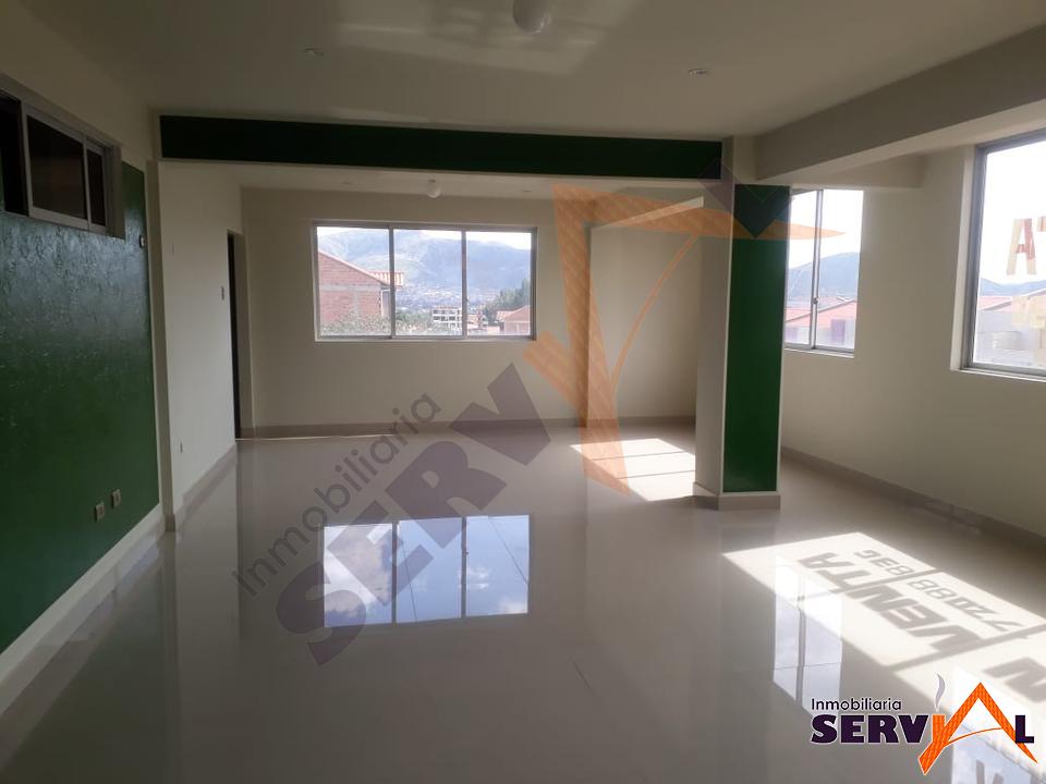 Departamento en Sacaba en Cochabamba 4 dormitorios 4 baños 1 parqueos Foto 1