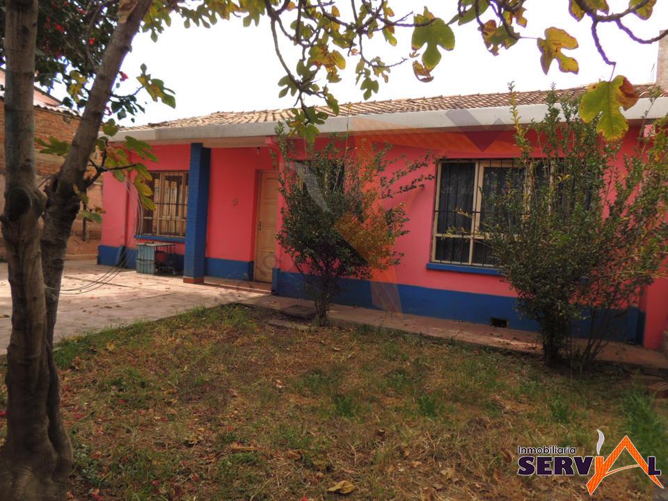 Casa en Cala Cala en Cochabamba 6 dormitorios 2 baños 2 parqueos Foto 1