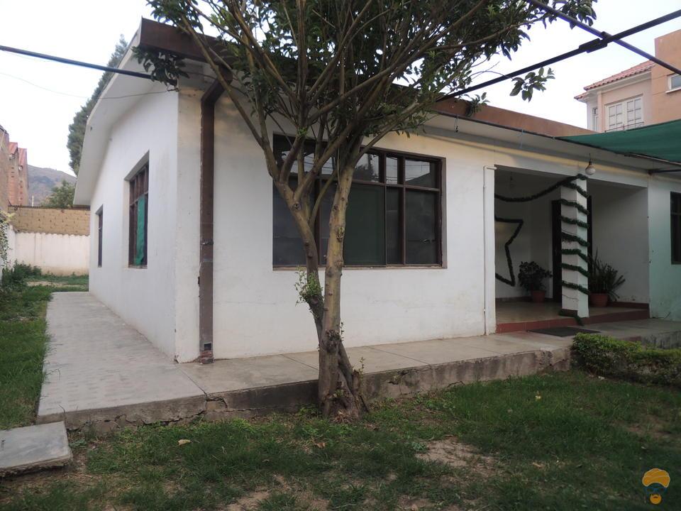 Casa VENDO CASA SOBRE 371 METROS, INMEDIACIONES AVENIDA MELCHOR Y  SIMON LOPEZ Foto 2