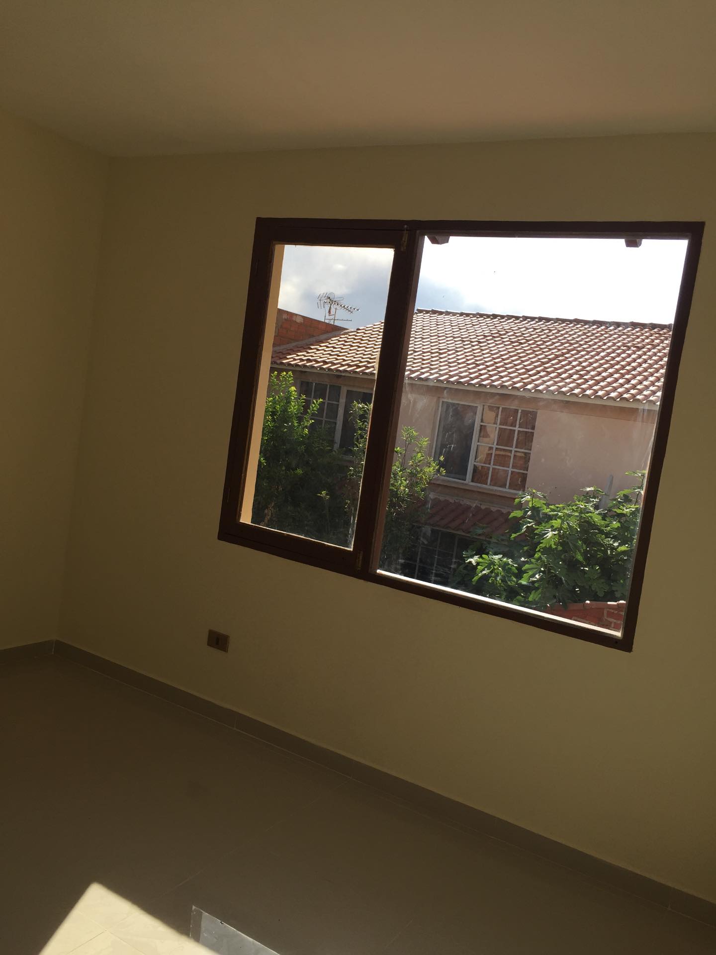 Casa en VentaZona Quintanilla Urb.Los Pinos Chacacollo calle 3 #43 5 dormitorios 4 baños 1 parqueos Foto 6