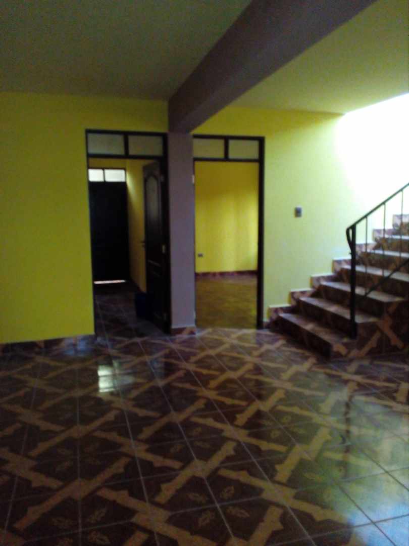 En Alquiler a Bs 3,500 Foto 2