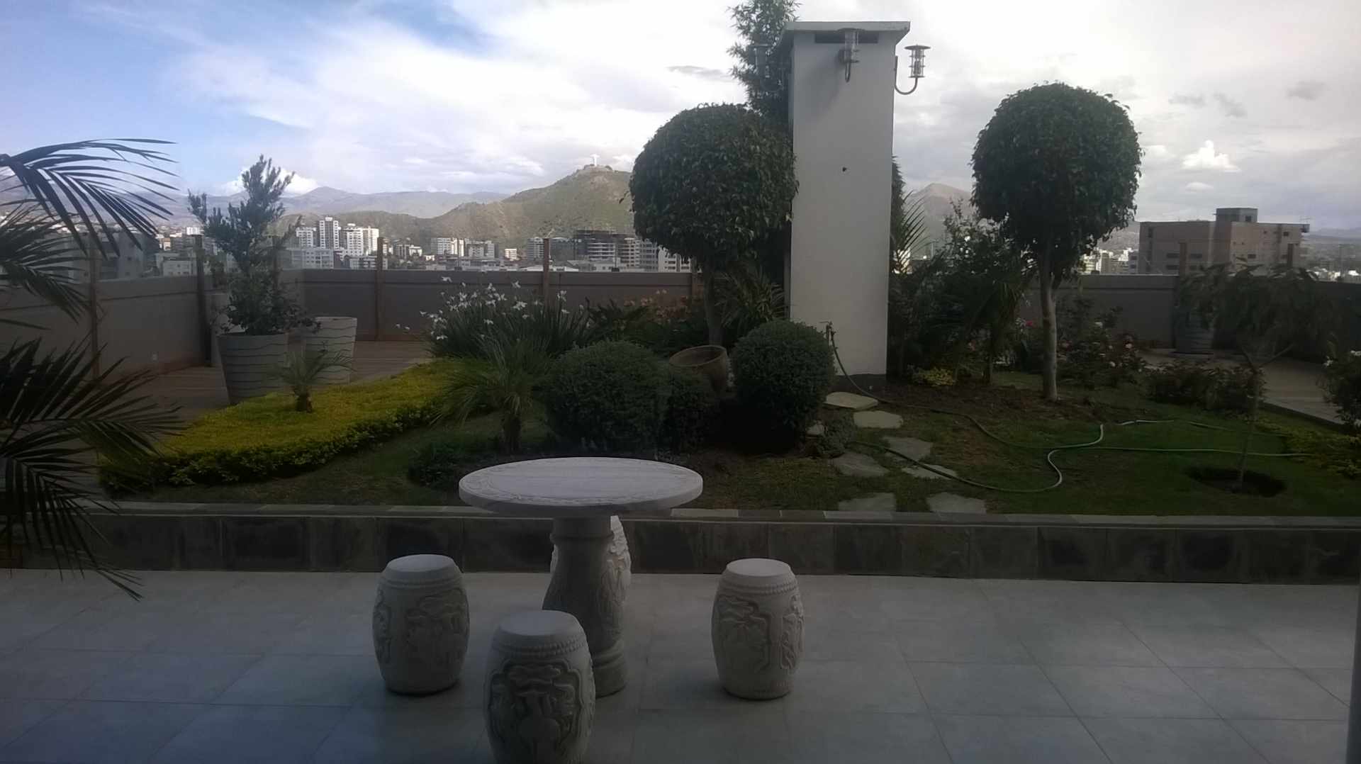 Departamento en Cala Cala en Cochabamba 3 dormitorios 6 baños 4 parqueos Foto 1