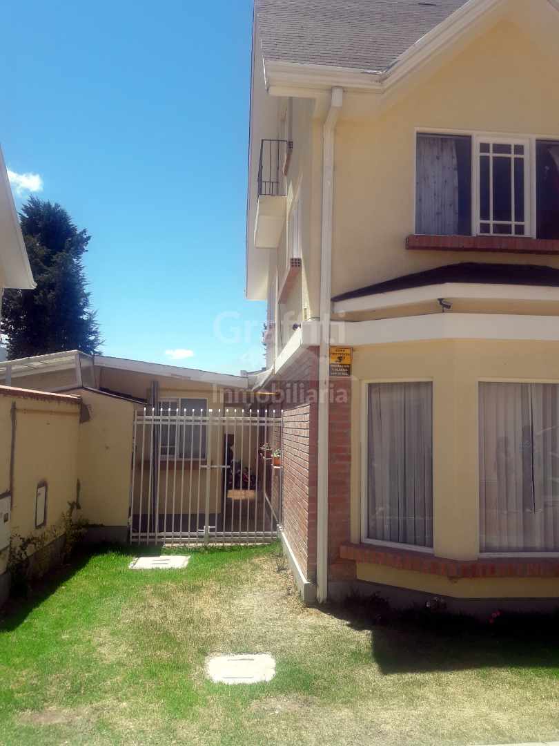 Casa en Mallasa en La Paz 4 dormitorios 4 baños 2 parqueos Foto 5