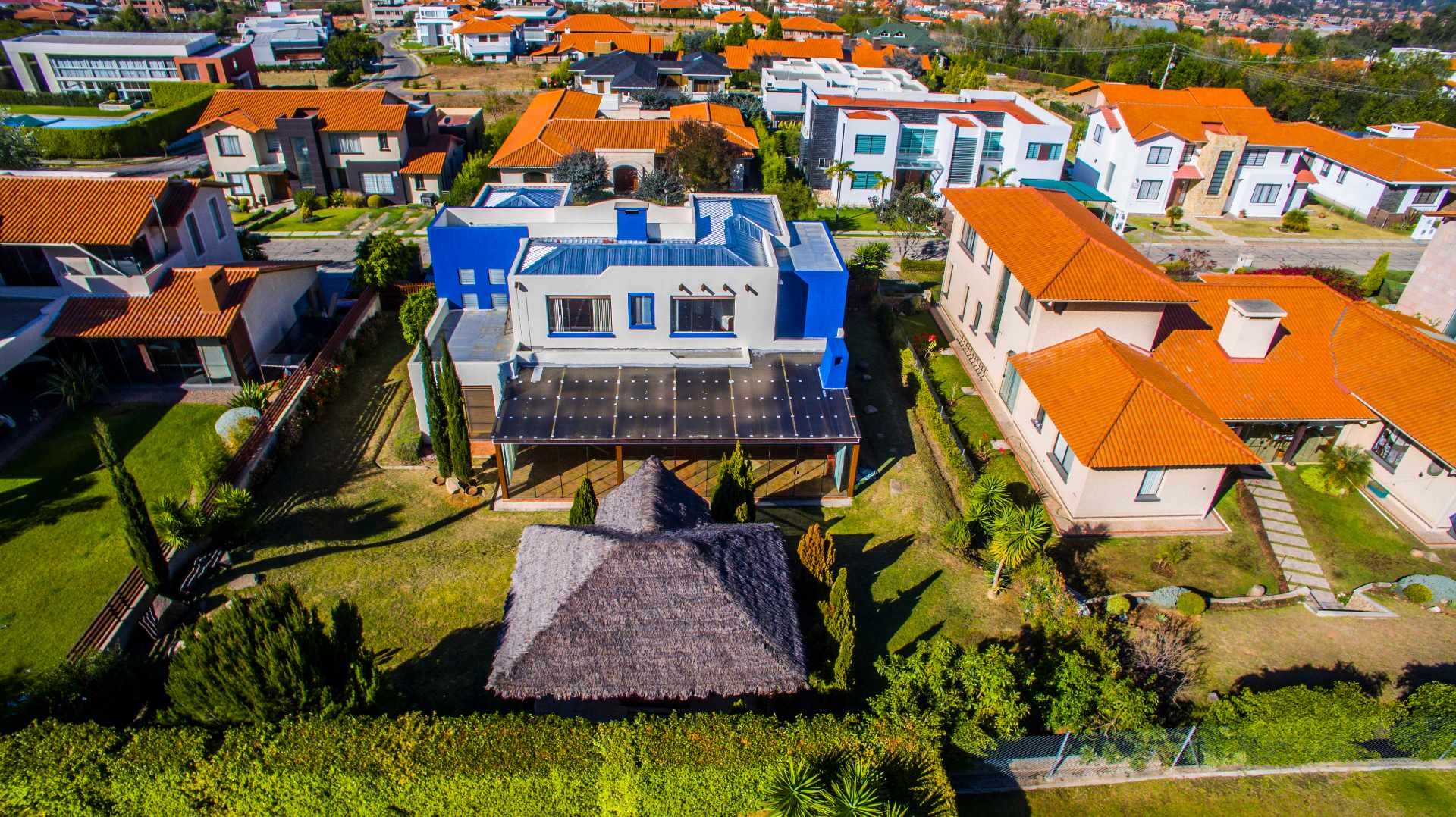 Casa en Villa Taquiña en Cochabamba 5 dormitorios 5 baños 3 parqueos Foto 23